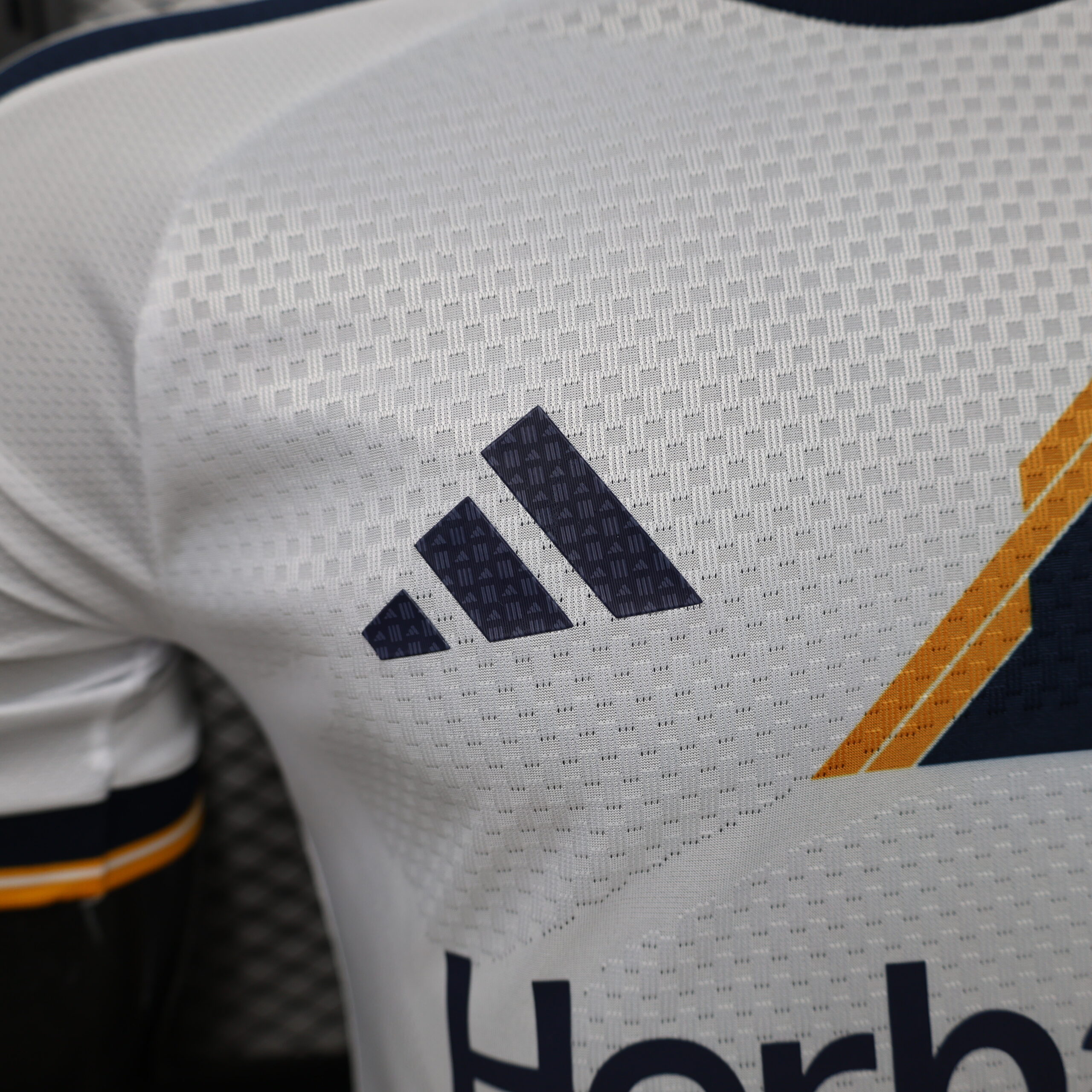 26. LA Galaxy Home Player Version Jersey S-2XL 7
