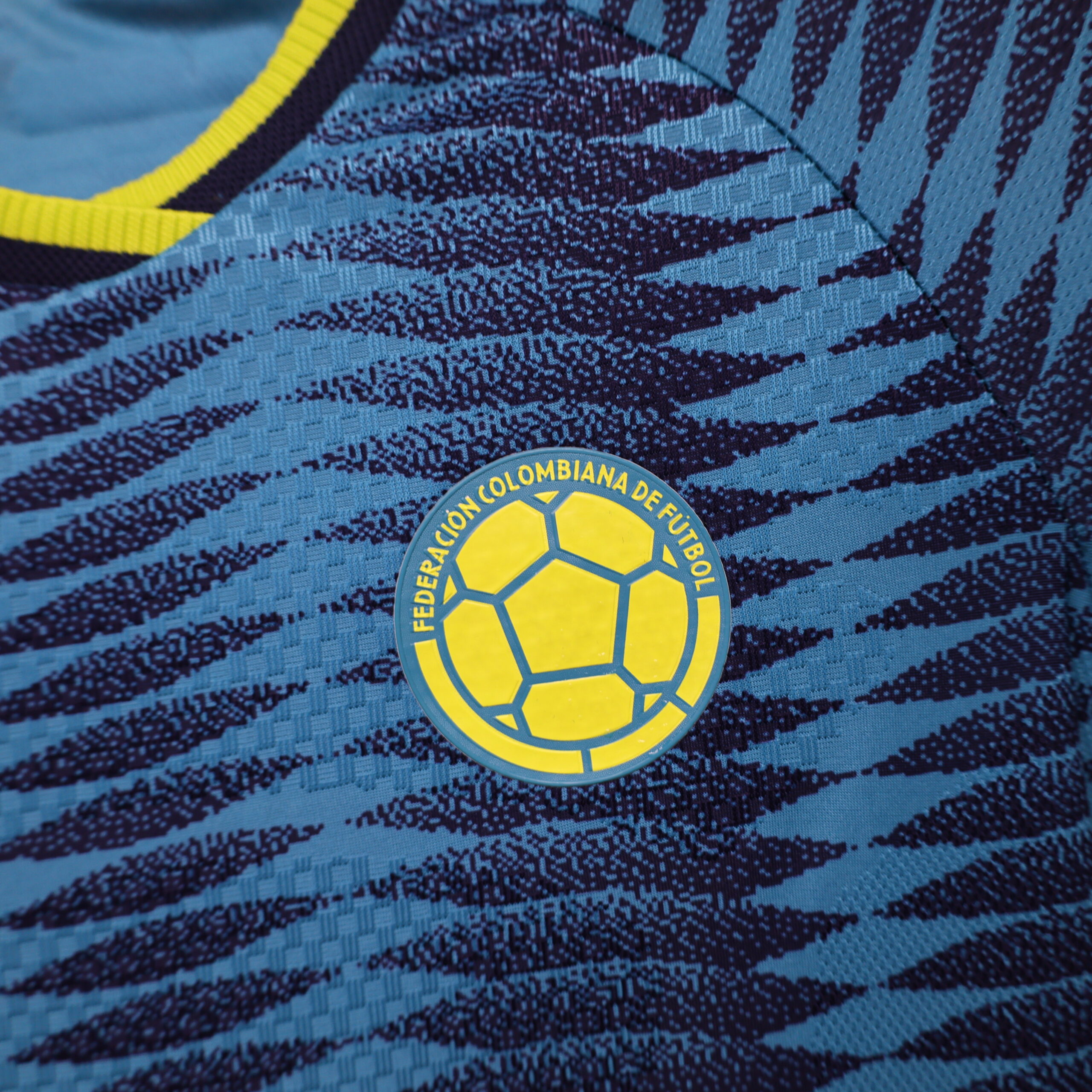26.27 Colombia Away Player Version Women's XS-2XL 8