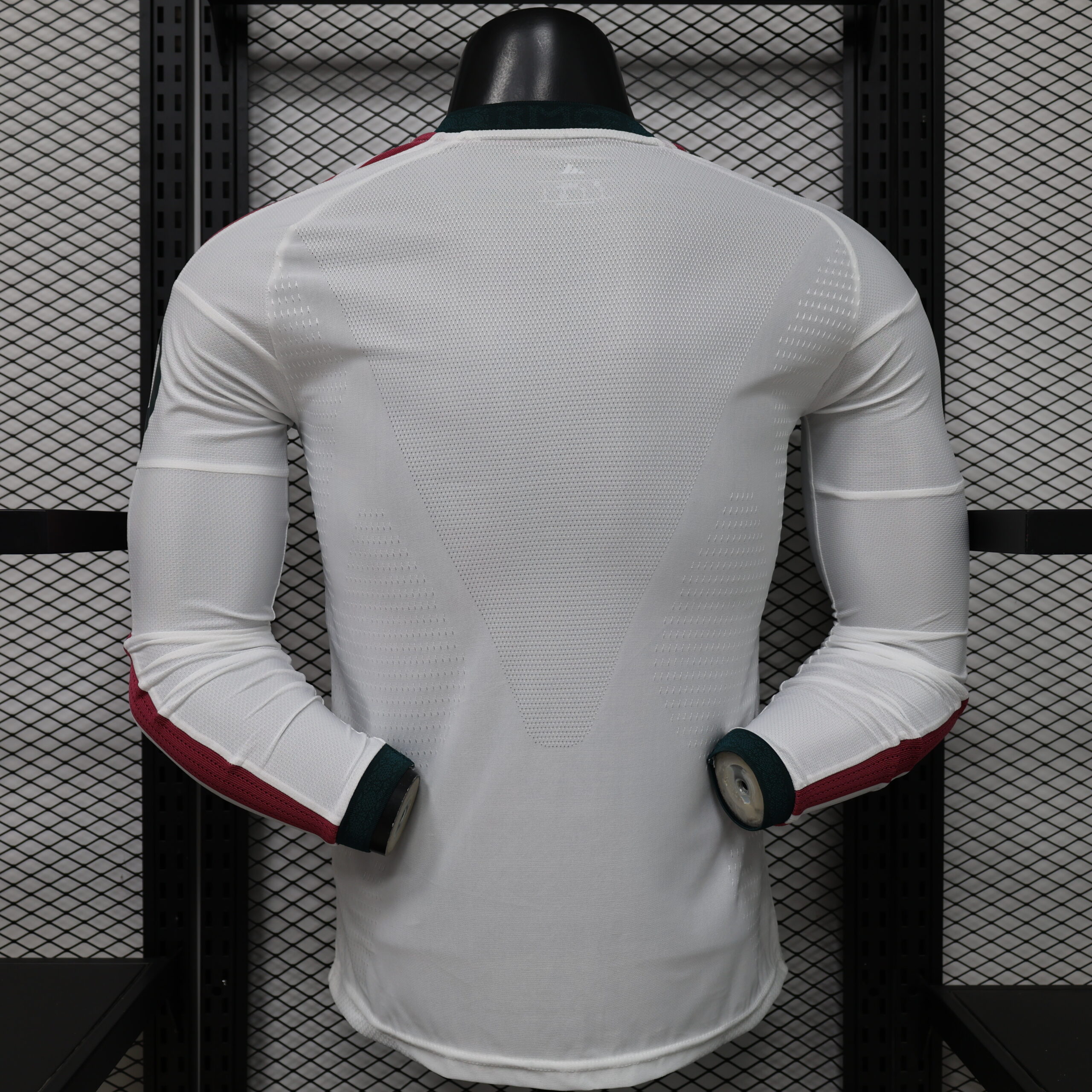 26. Real Madrid Home Long Sleeve Jersey S-3XL 1