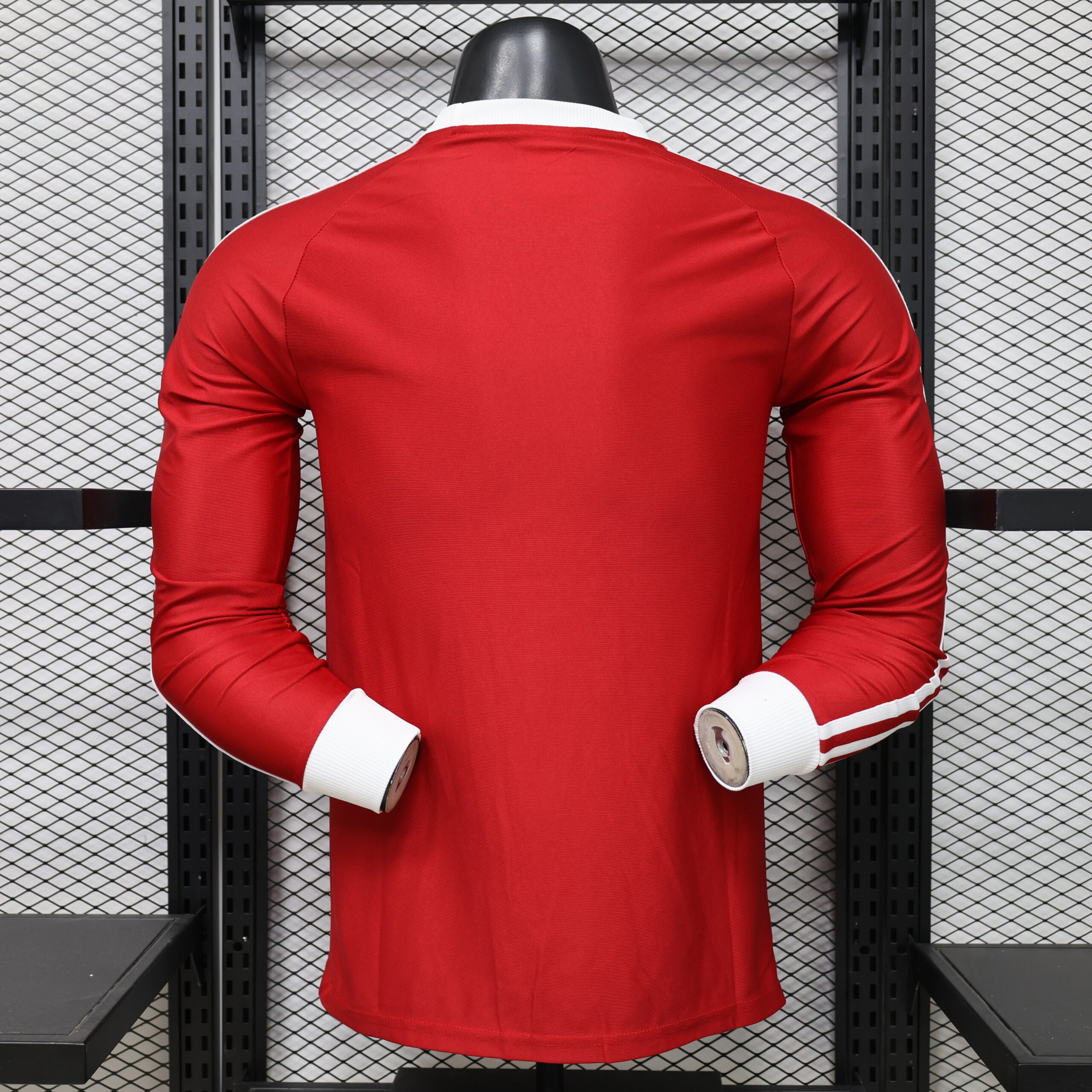 26 Manchester United Casual Retro Long Sleeve S-3XL 1