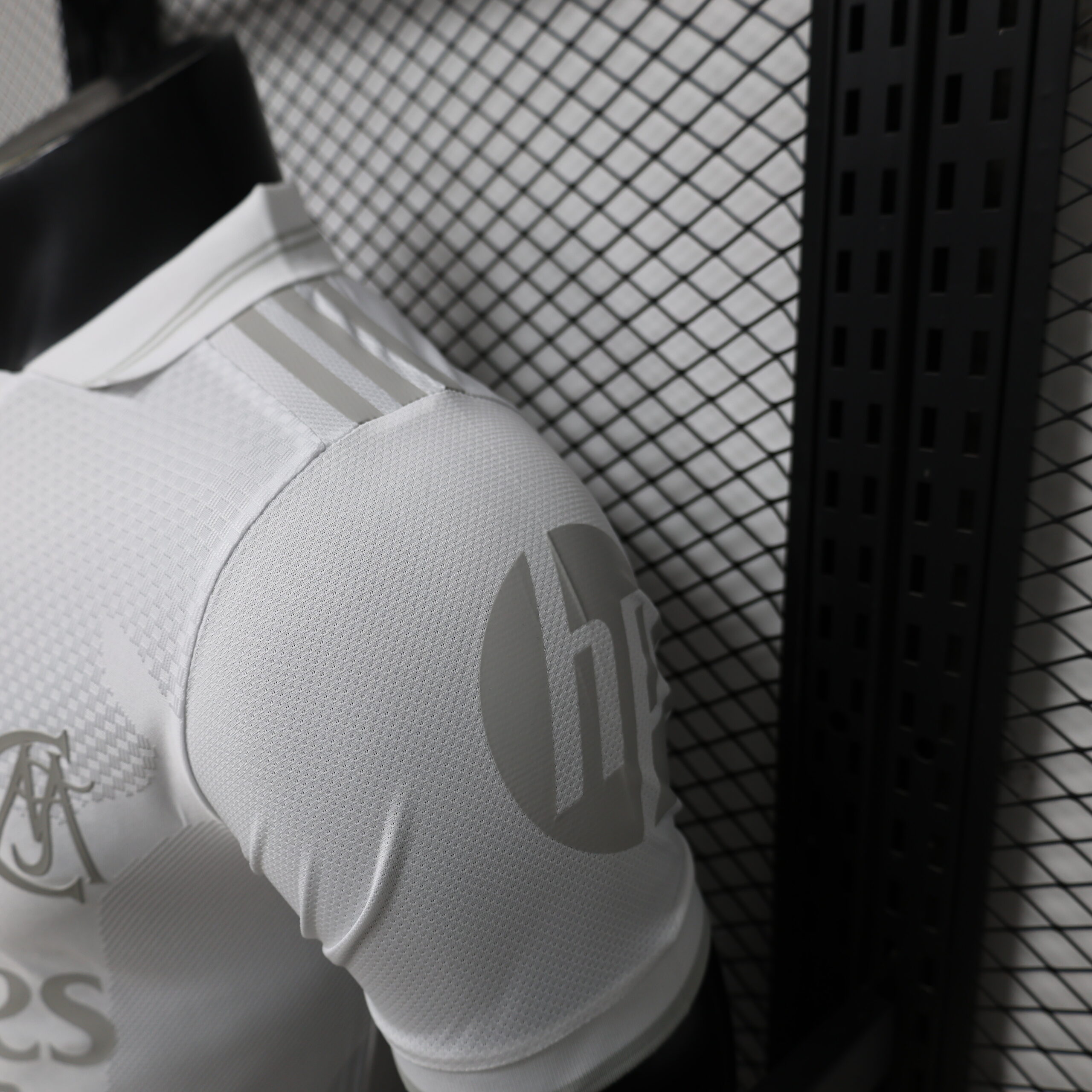 26. Real Madrid 125th Anniversary Vest S-2XL 5