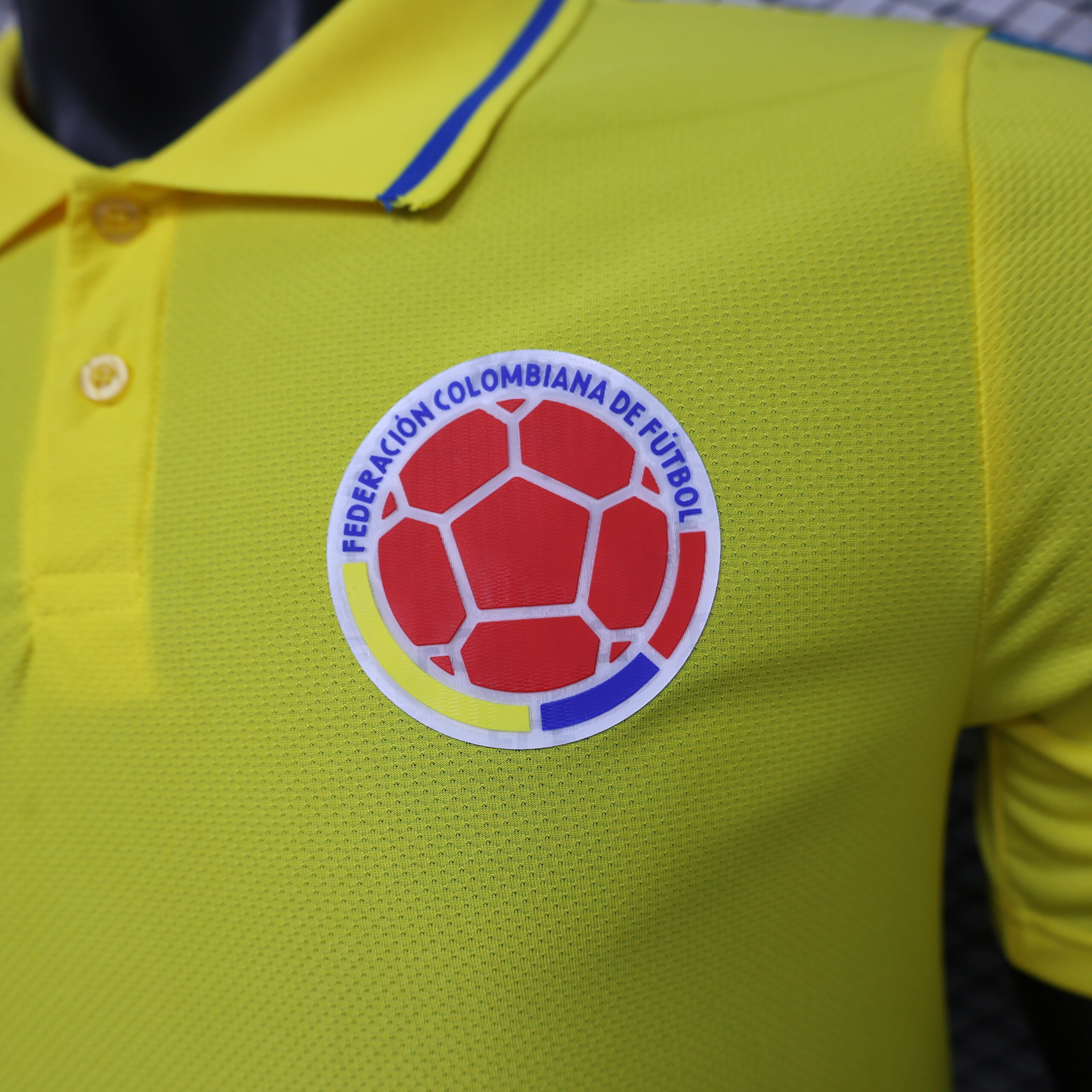 Colombia Retro Casual 4