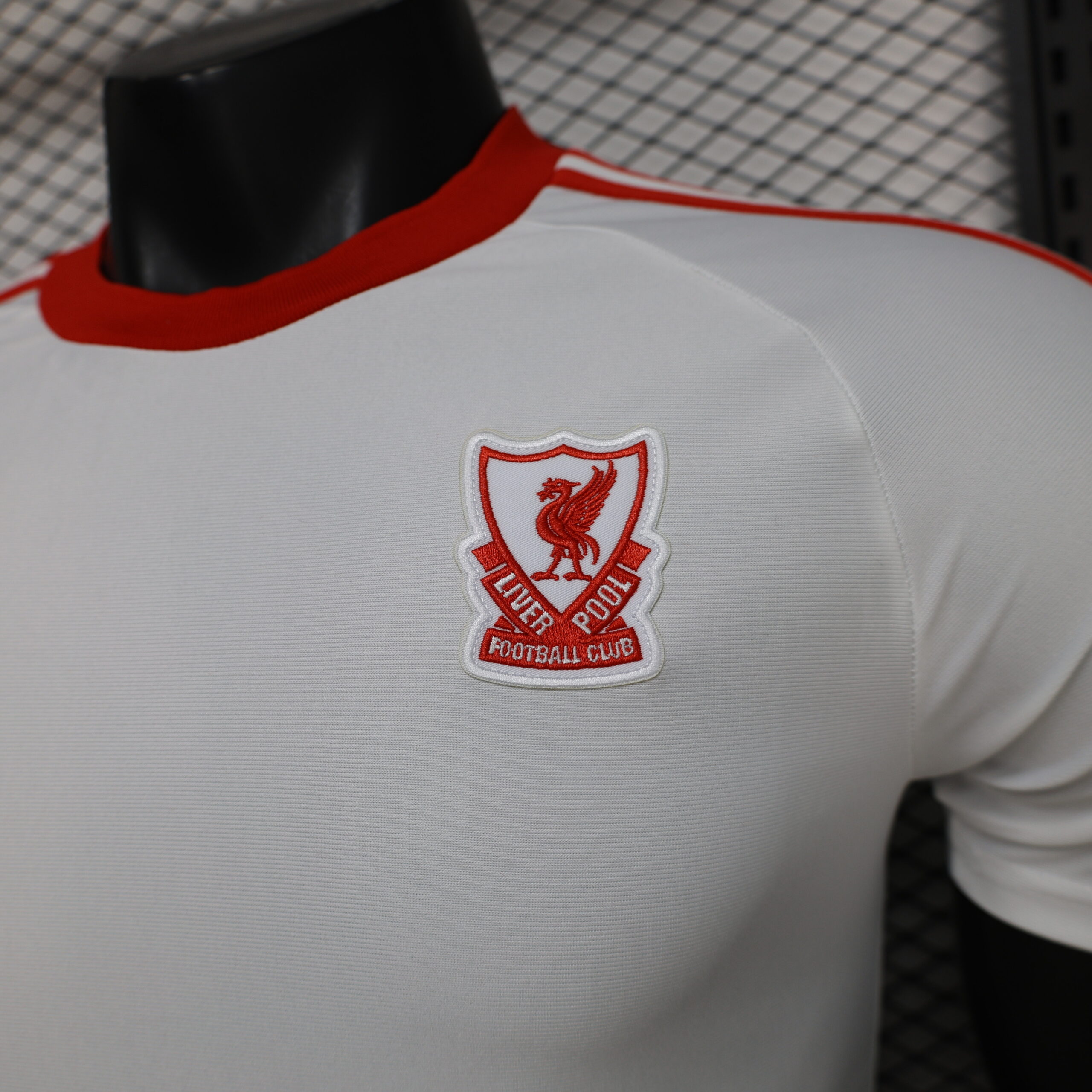 Liverpool Retro Casual Jersey 5