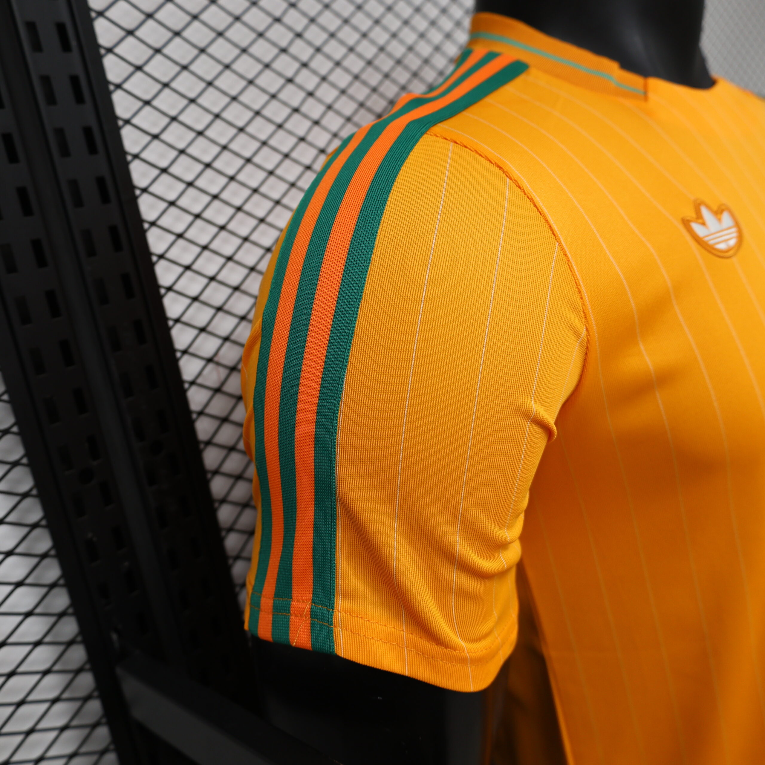 Côte d'Ivoire Retro Casual Style 4