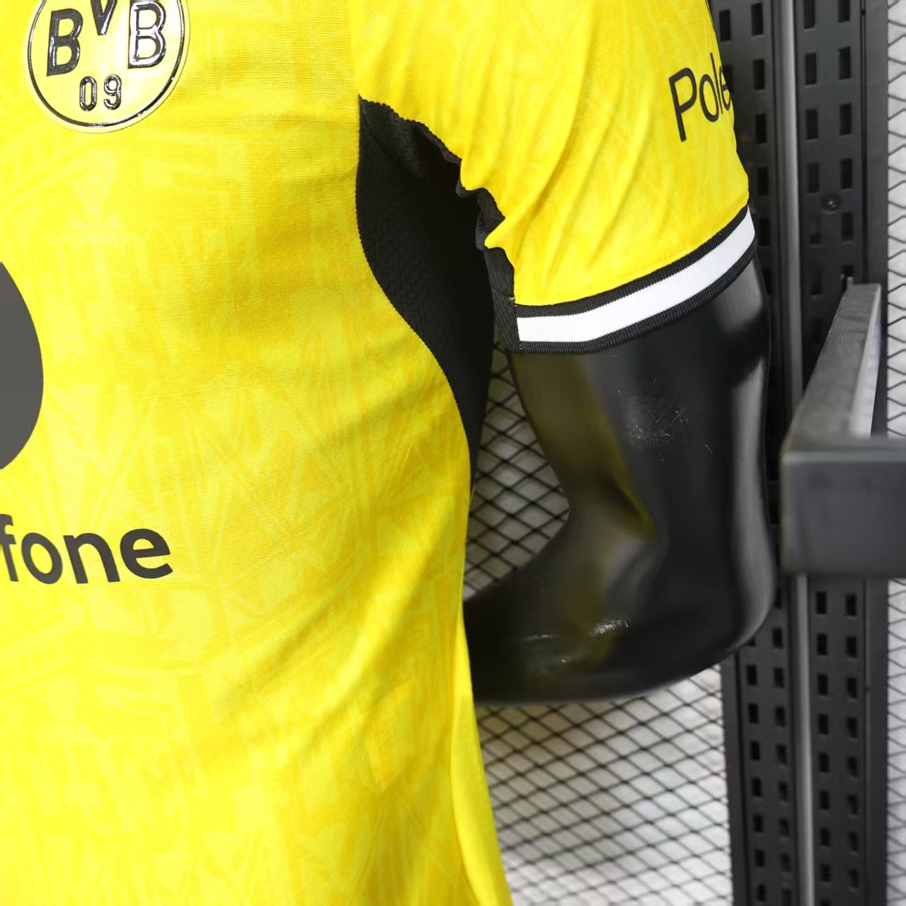 26-27 Borussia Dortmund Home Player Version 6
