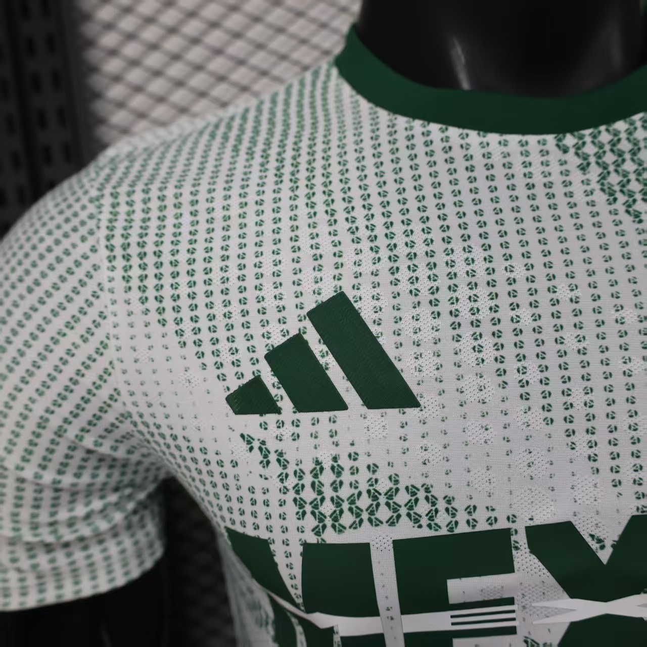 World Cup Commemorative Green Player Version 6