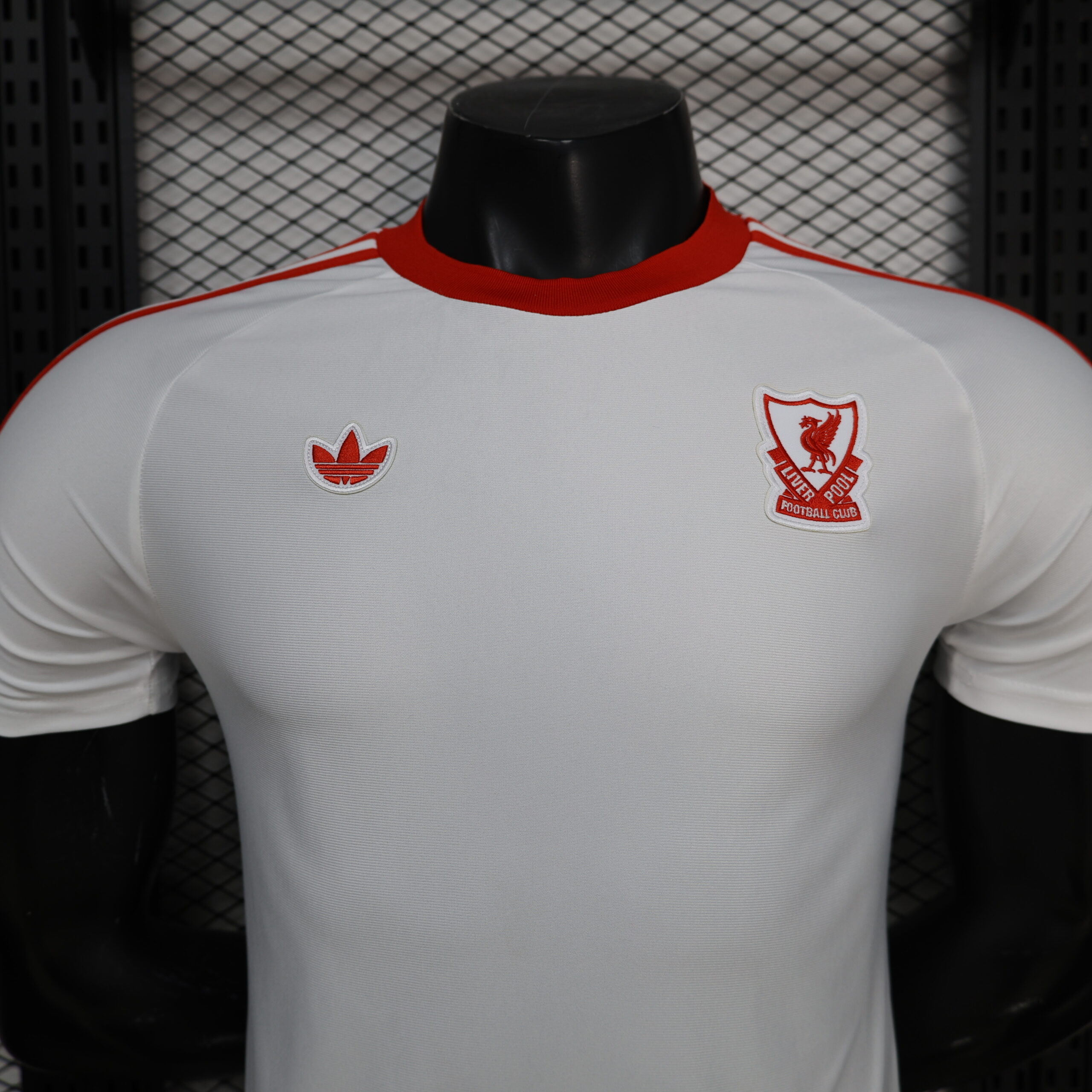 Liverpool Retro Casual Jersey 6