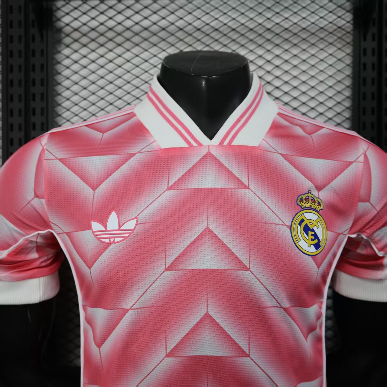 Real Madrid Player Version Special Edition Pink 7