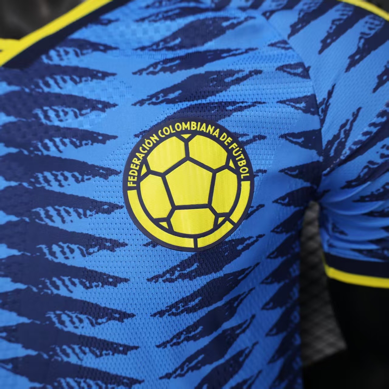 26 Colombia Away S-3XL 7