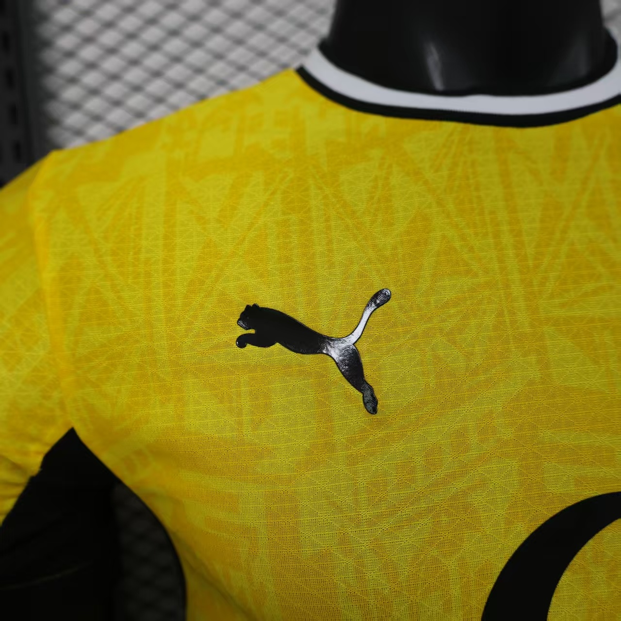 26-27 Borussia Dortmund Home Player Version 8